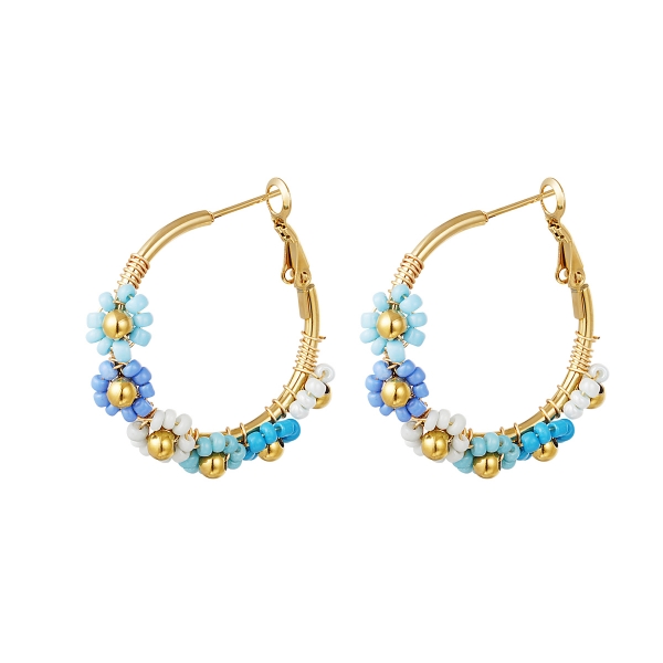 Earrings with colorful flowers