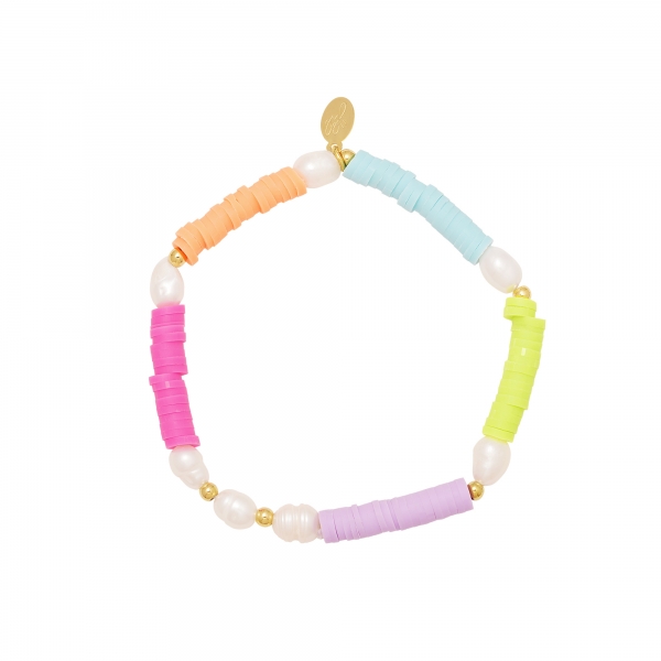 Colorful bracelet with pearls